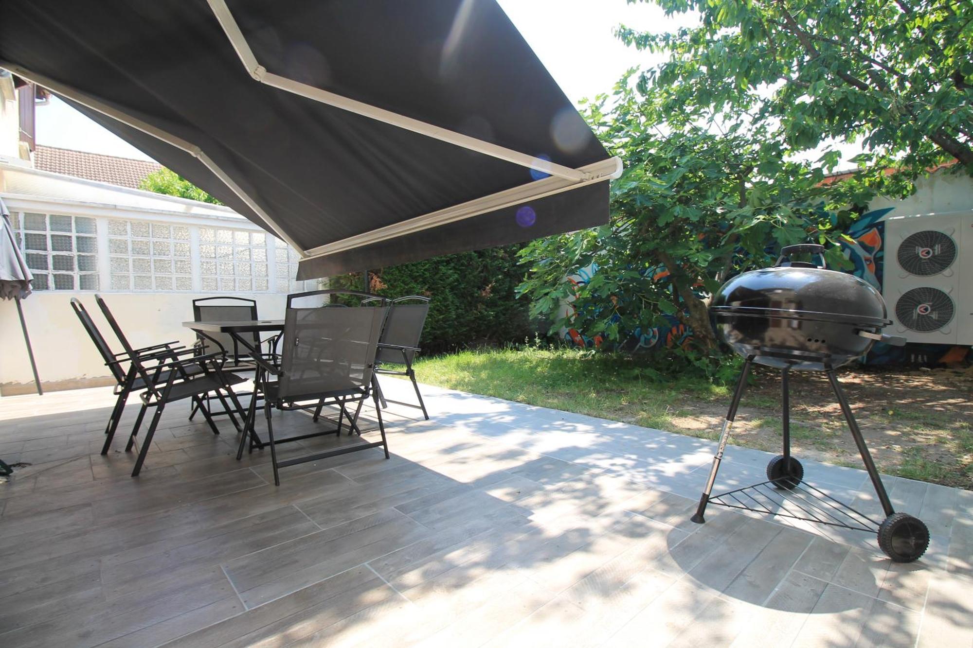 Parking Prive Gratuit - 15Mn Paris - Gare A Pied En 5Mn - Tout Equipee - Terrasse - Jardin - Stade De France - Casino D'Enghien - Hippodrome, Universite Épinay-sur-Seine Buitenkant foto